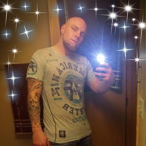 Meet your Posher, Deejay